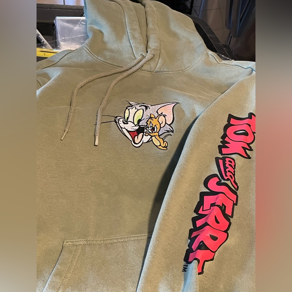 Tom and Jerry embroidered xs sweatshirt hoodie